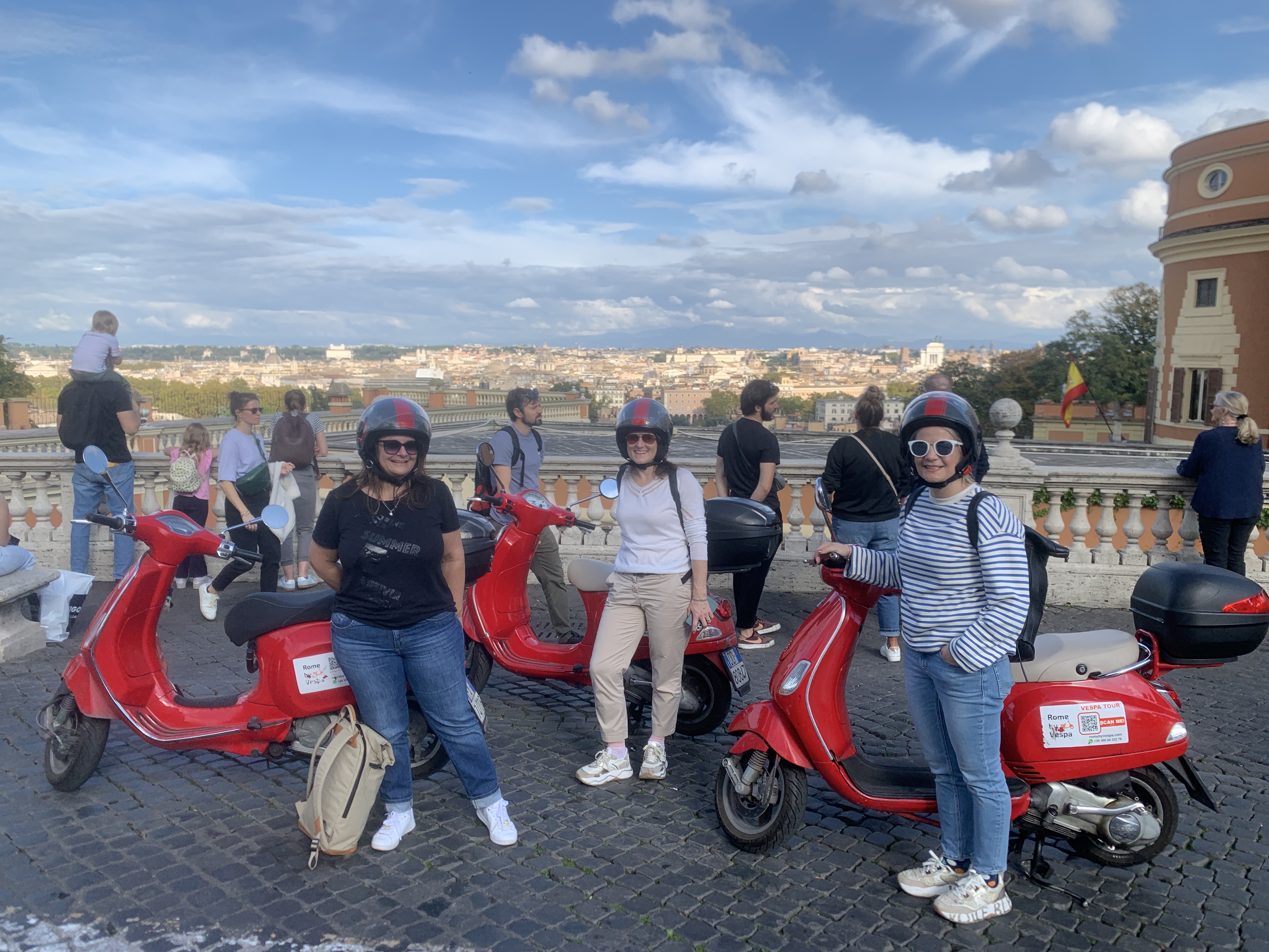 Photo stop during a licensed Vespa tour in Rome